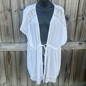 Motherhood maternity white kimono cover